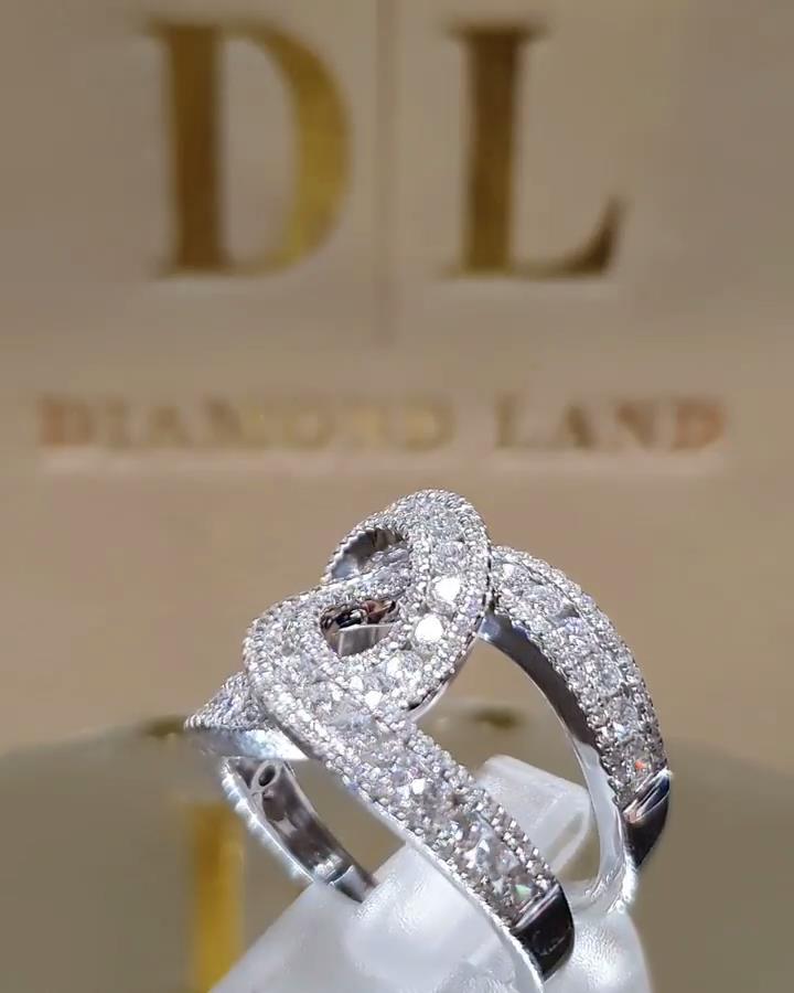 Elegantti Sormus jokaiseen tilaisuuteen