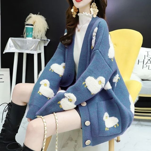 Classic Vintage Cardigan with a Flattering Fit