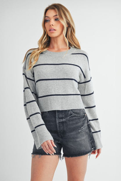 Well Tailored Sweater with a Graceful Silhouette