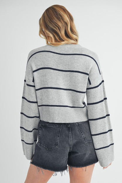 Well Tailored Sweater with a Graceful Silhouette