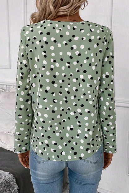 Polished Blouse with an Effortless Classic Look