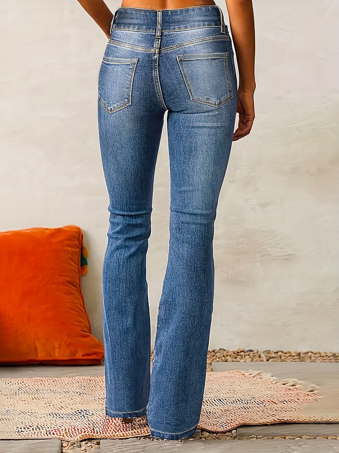 Well Tailored Garment with a Graceful Silhouette