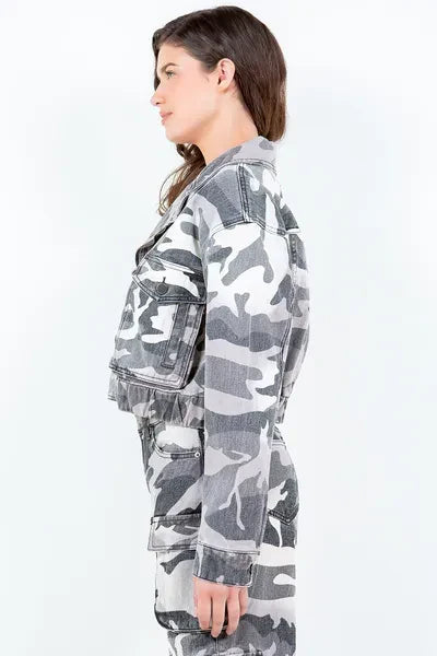 Polished Jacket with an Effortless Classic Look
