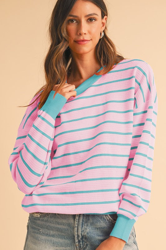 Effortlessly Elegant Sweater with a Timeless Design