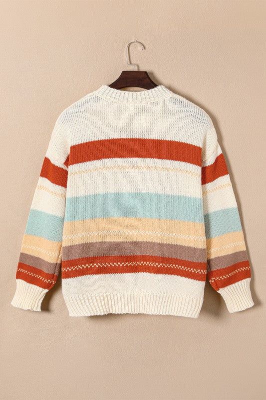 Well Tailored Sweater with a Graceful Silhouette