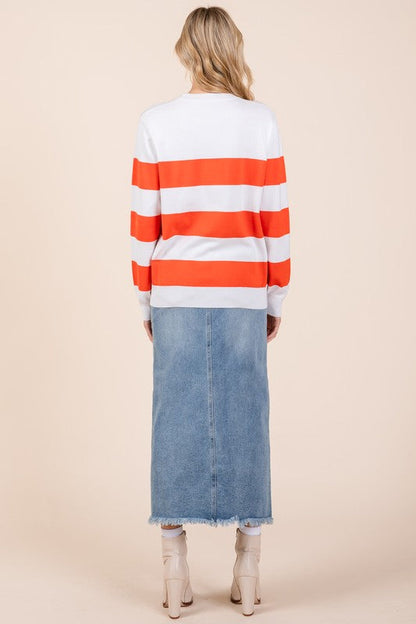 Well Tailored Sweater with a Graceful Silhouette