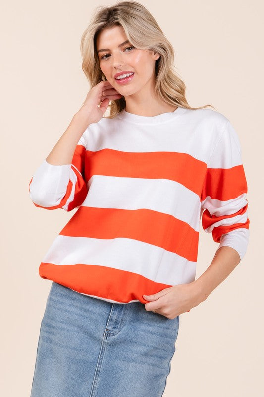 Well Tailored Sweater with a Graceful Silhouette