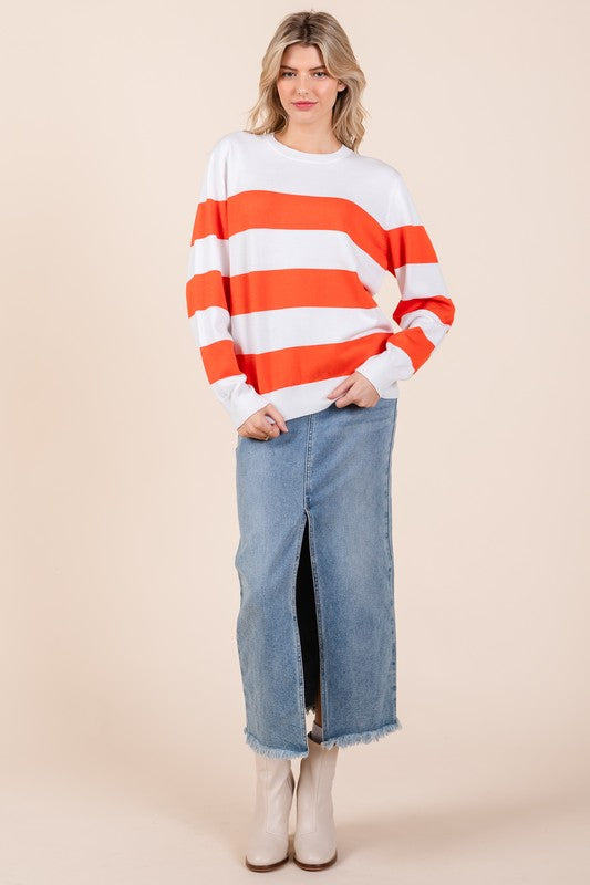 Well Tailored Sweater with a Graceful Silhouette