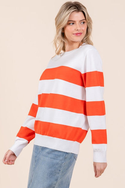 Well Tailored Sweater with a Graceful Silhouette