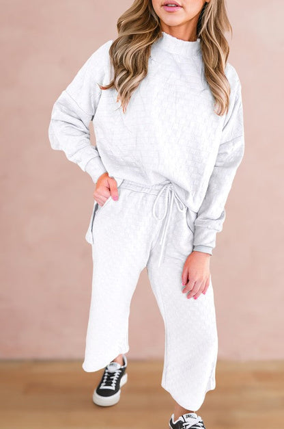 Elegantly Styled Pullover for Everyday Wear