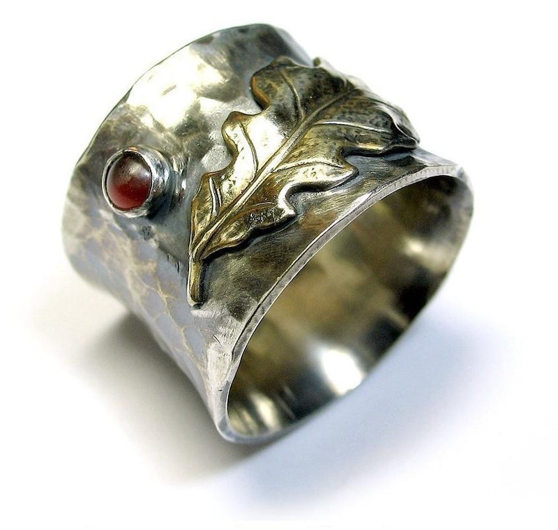 Kaunis Sormus ainutlaatuisella tyylillä