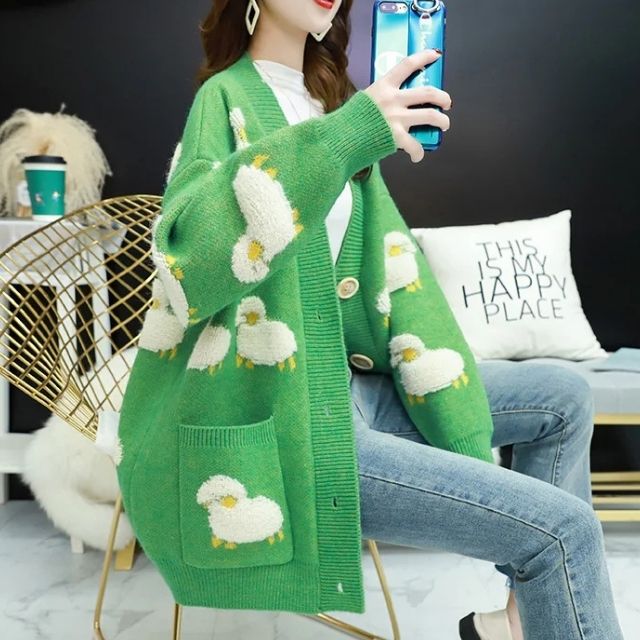 Classic Vintage Cardigan with a Flattering Fit