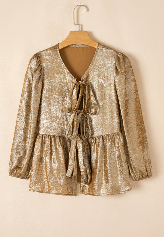 Classic Vintage Blouse with a Flattering Fit