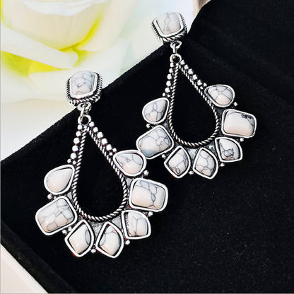 Elegantti Korvarengas jokaiseen tilaisuuteen