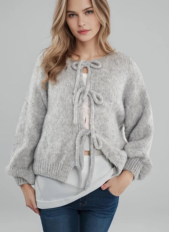 Well Tailored Cardigan with a Graceful Silhouette