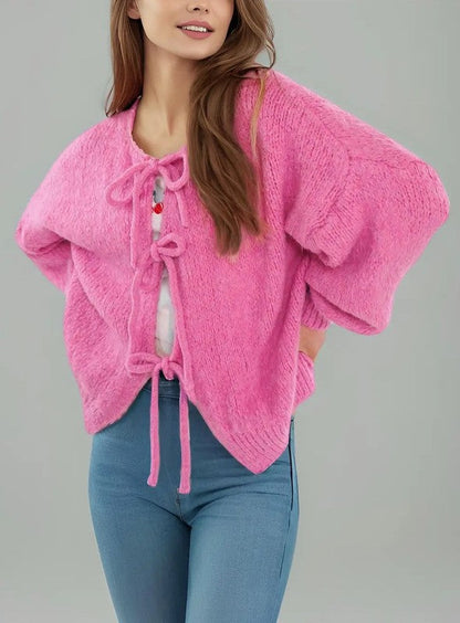 Well Tailored Cardigan with a Graceful Silhouette