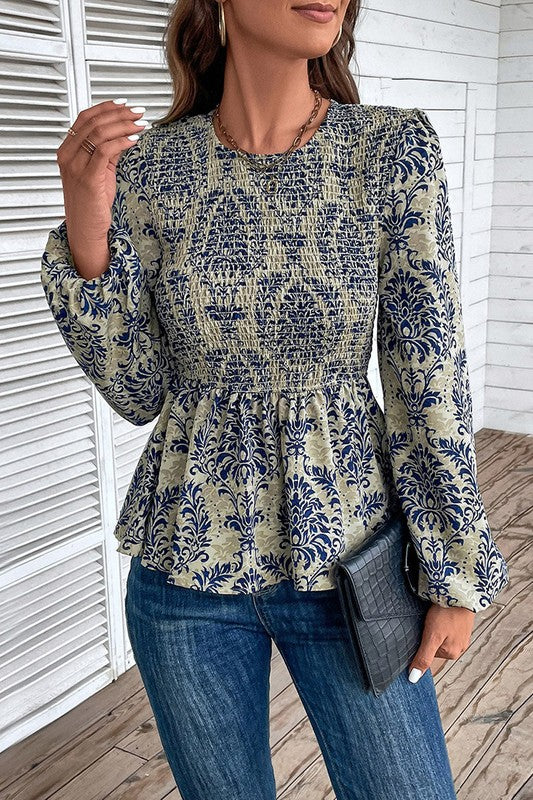 Well Tailored Blouse with a Graceful Silhouette