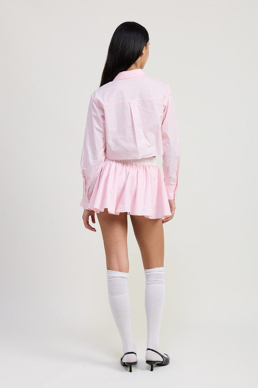 Effortlessly Elegant Garment with a Timeless Design