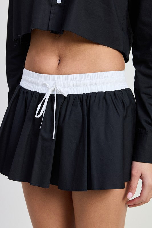Effortlessly Elegant Garment with a Timeless Design