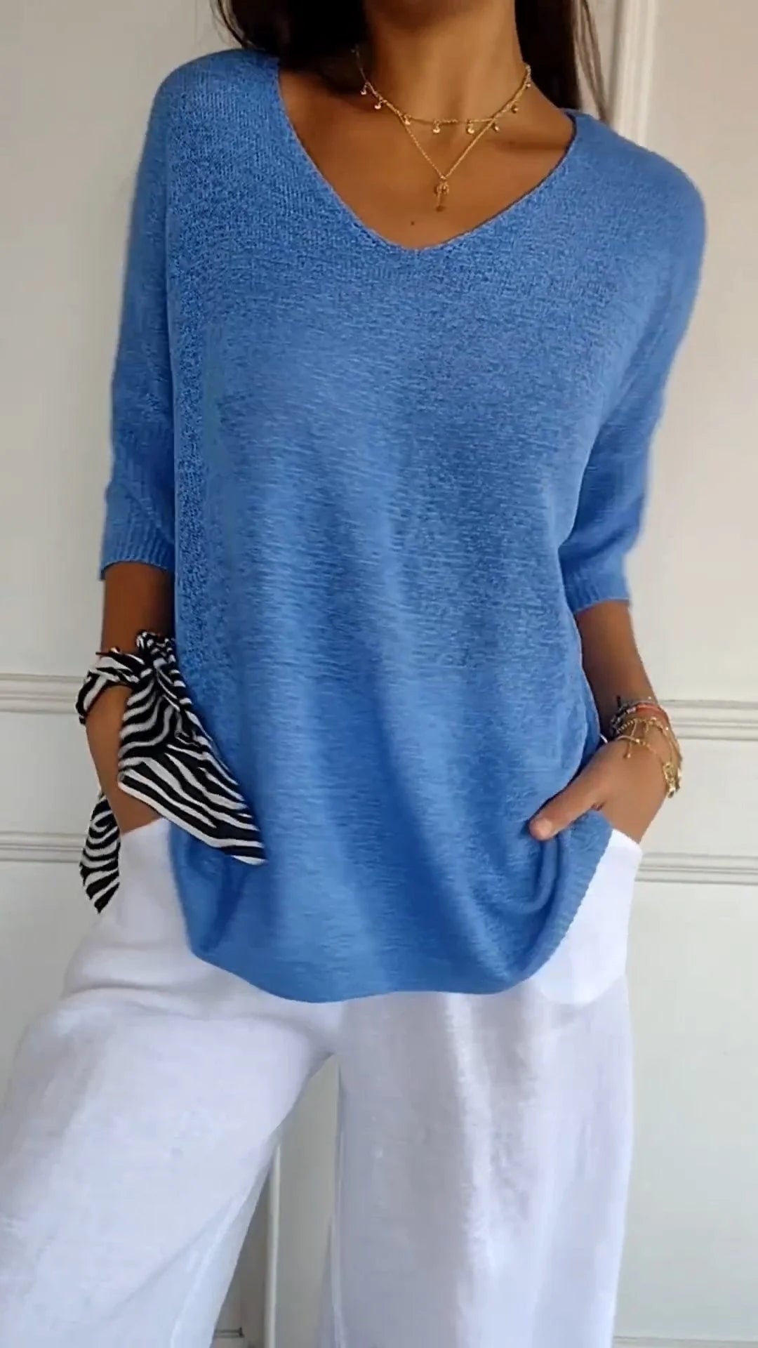 Effortlessly Elegant Top with a Timeless Design