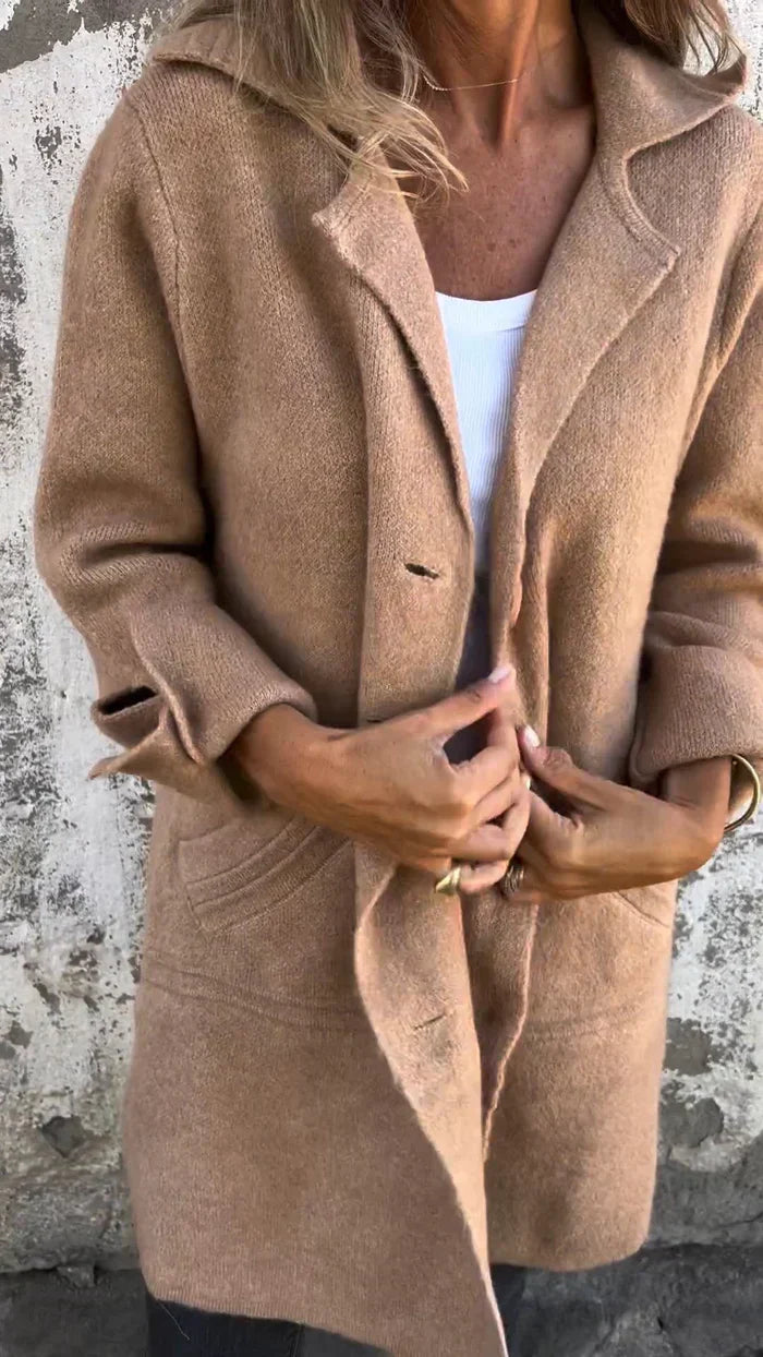 Gracefully Styled Coat for Any Occasion