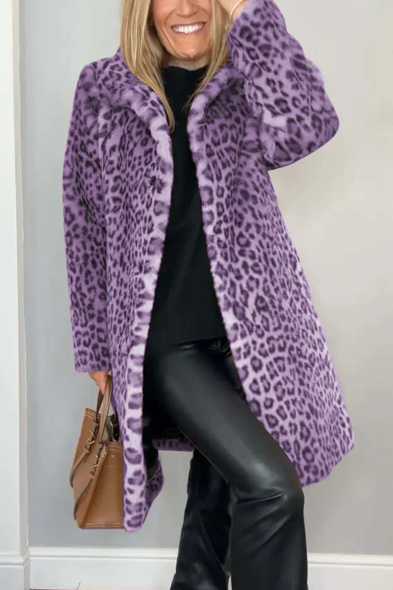 Beautifully Finished Coat in a Timeless Design