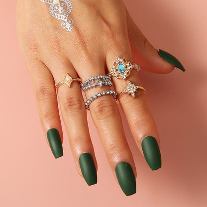 Hurmaava Korusetti jokaiseen tilaisuuteen