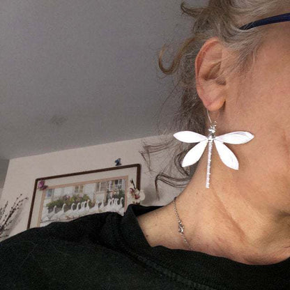 Klassinen Sormus ajattomalla viehätyksellä