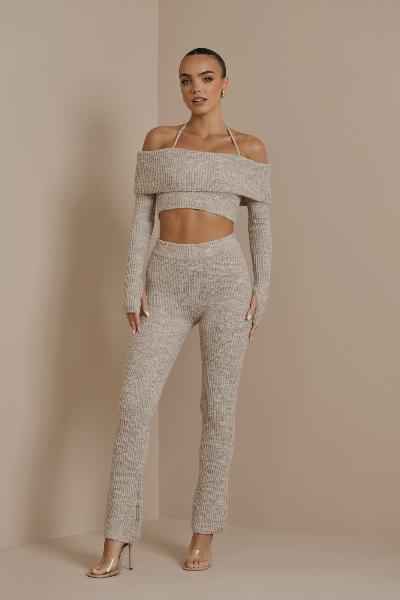 Sophisticated Garment with a Clean Classic Look