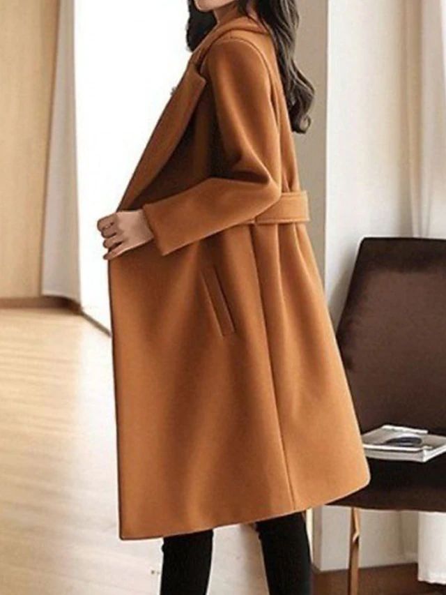 Elegantly Styled Coat for Everyday Wear