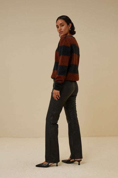 Polished Pants with an Effortless Classic Look