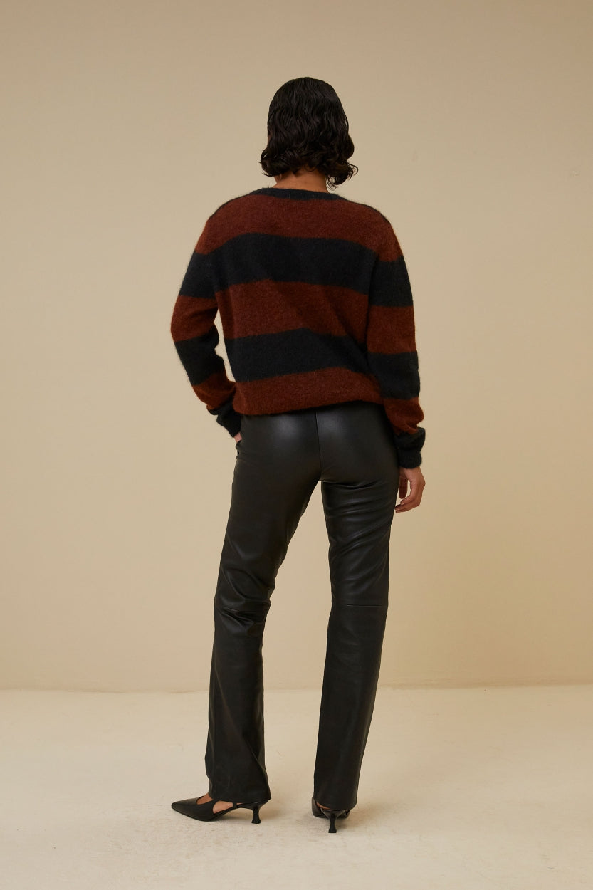 Polished Pants with an Effortless Classic Look