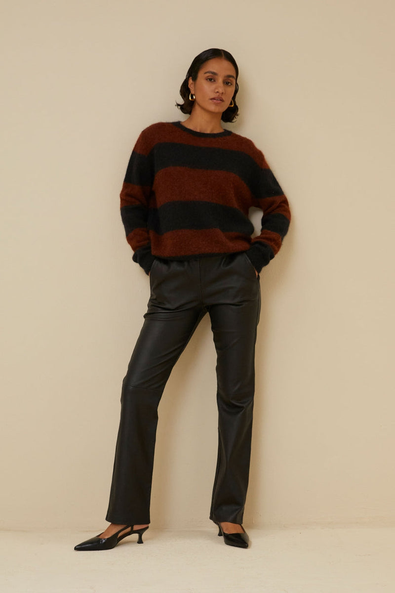 Polished Pants with an Effortless Classic Look