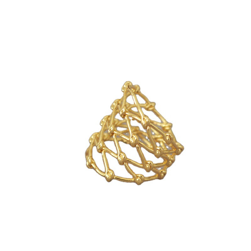 Romanttinen Kulta Sormus erityisiin hetkiin