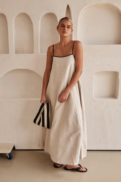 Gracefully Styled Garment for Any Occasion