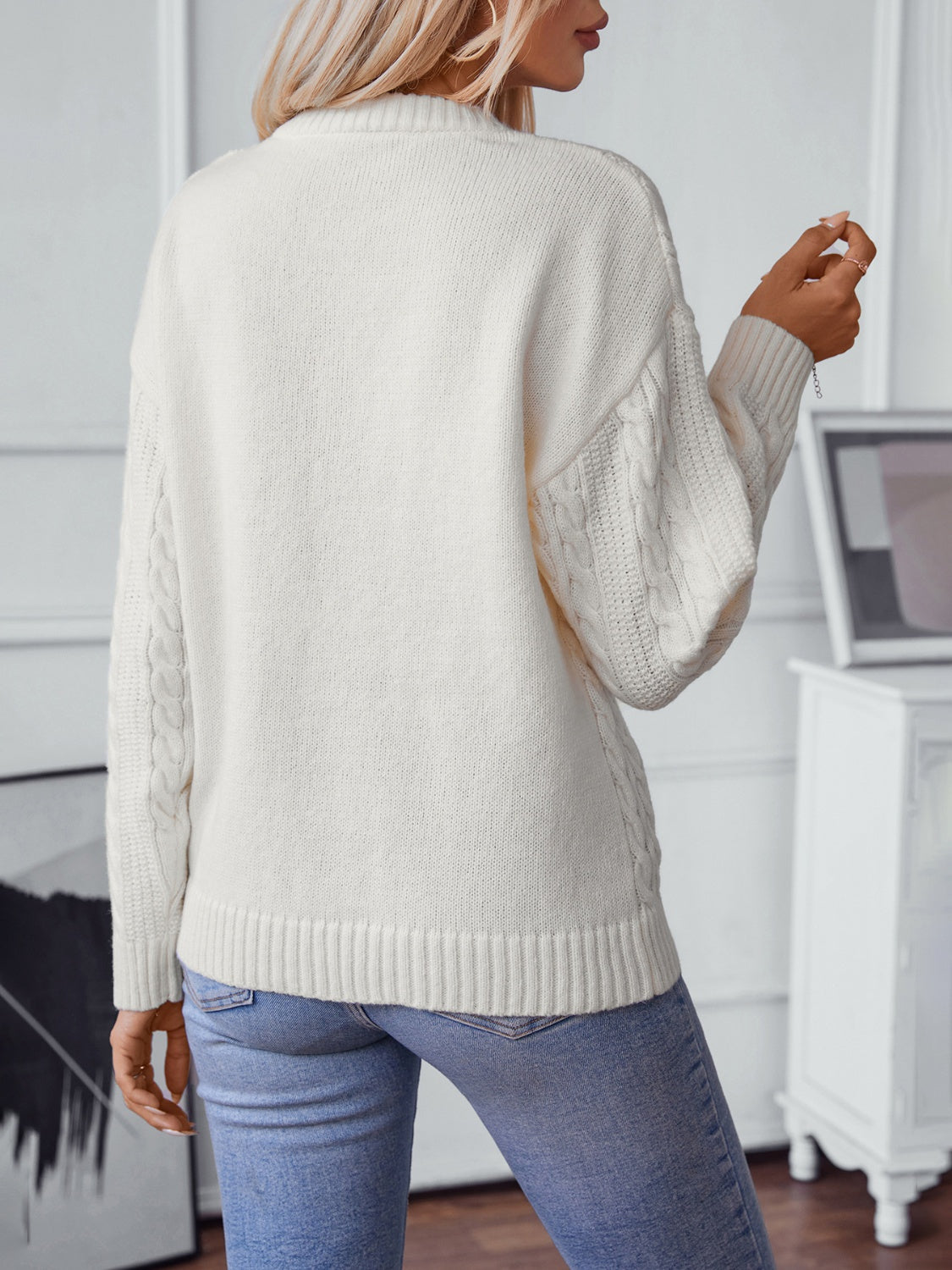 Classic Vintage Sweater with a Flattering Fit
