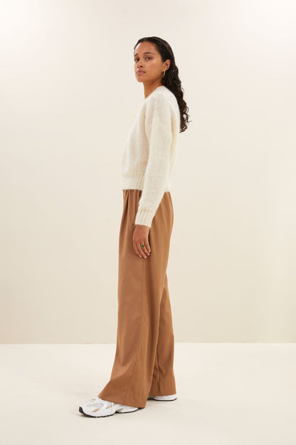Effortlessly Elegant Garment with a Timeless Design