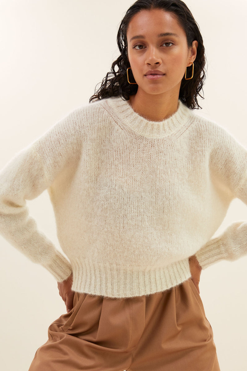 Effortlessly Elegant Garment with a Timeless Design