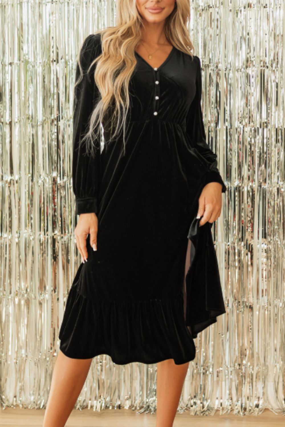 Beautifully Crafted Dress in a Classic Style