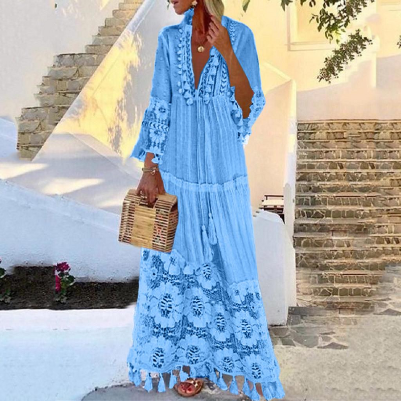 Beautifully Finished Dress in a Timeless Design