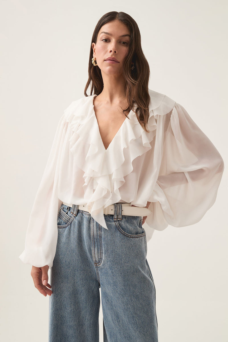 Polished Blouse with an Effortless Classic Look
