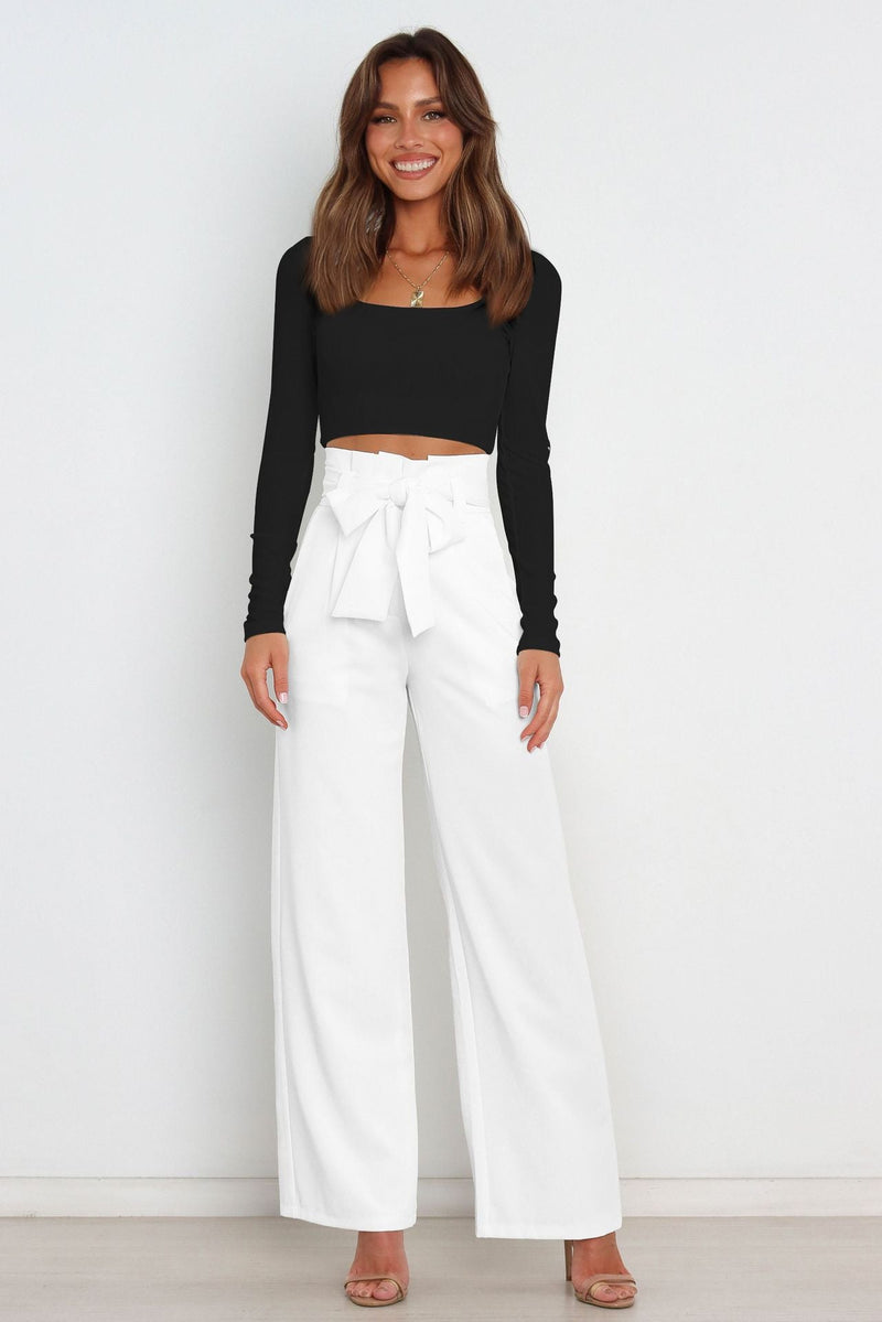 Classic Vintage Trousers with a Flattering Fit