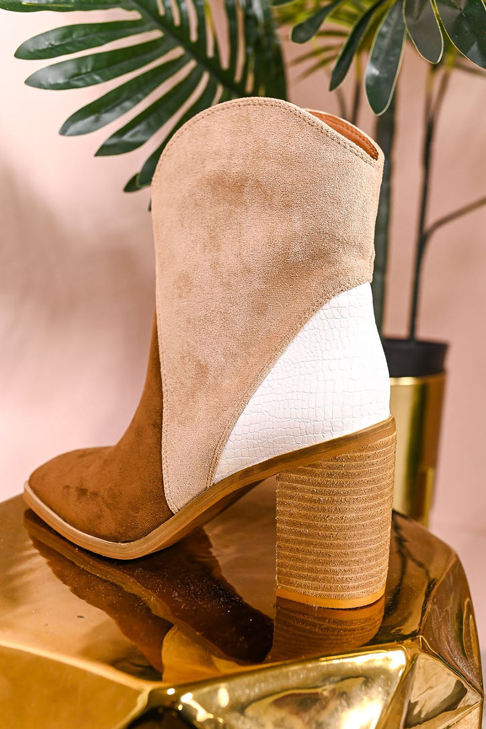 Gracefully Styled Garment for Any Occasion