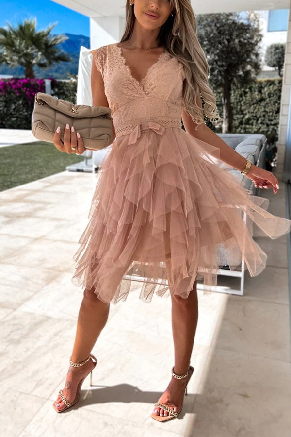 Sophisticated Dress with a Clean Classic Look