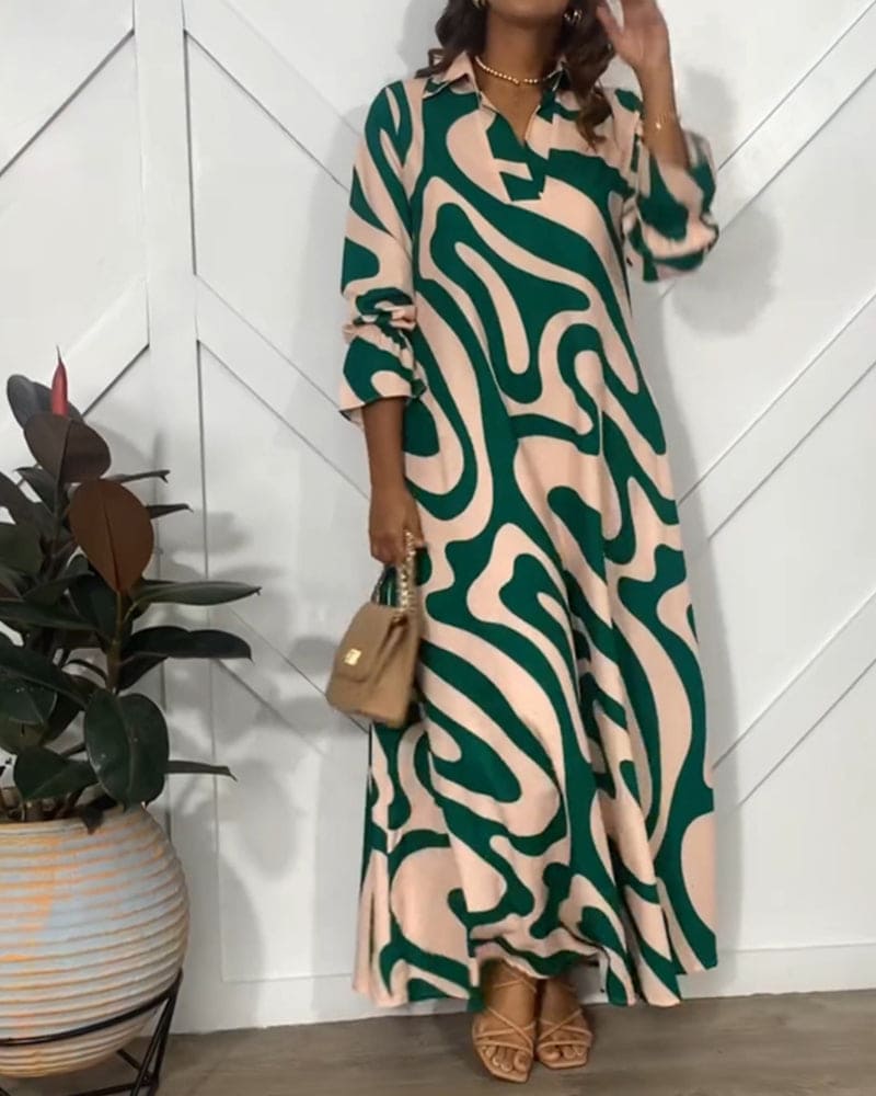 Beautifully Finished Dress in a Timeless Design