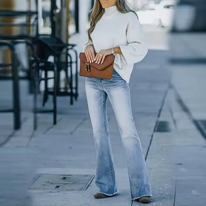 Effortlessly Elegant Trousers with a Timeless Design