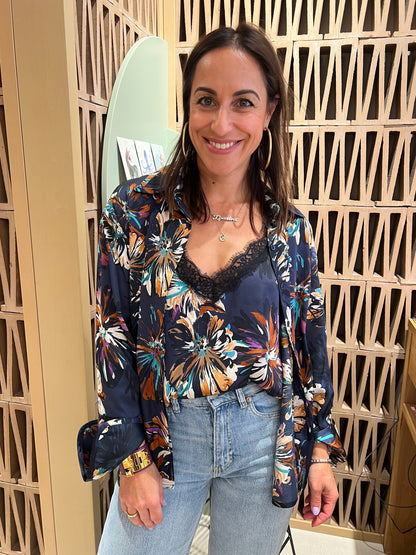 Elegantly Styled Blouse for Everyday Wear