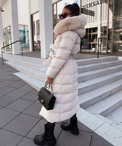 Effortlessly Elegant Coat with a Timeless Design