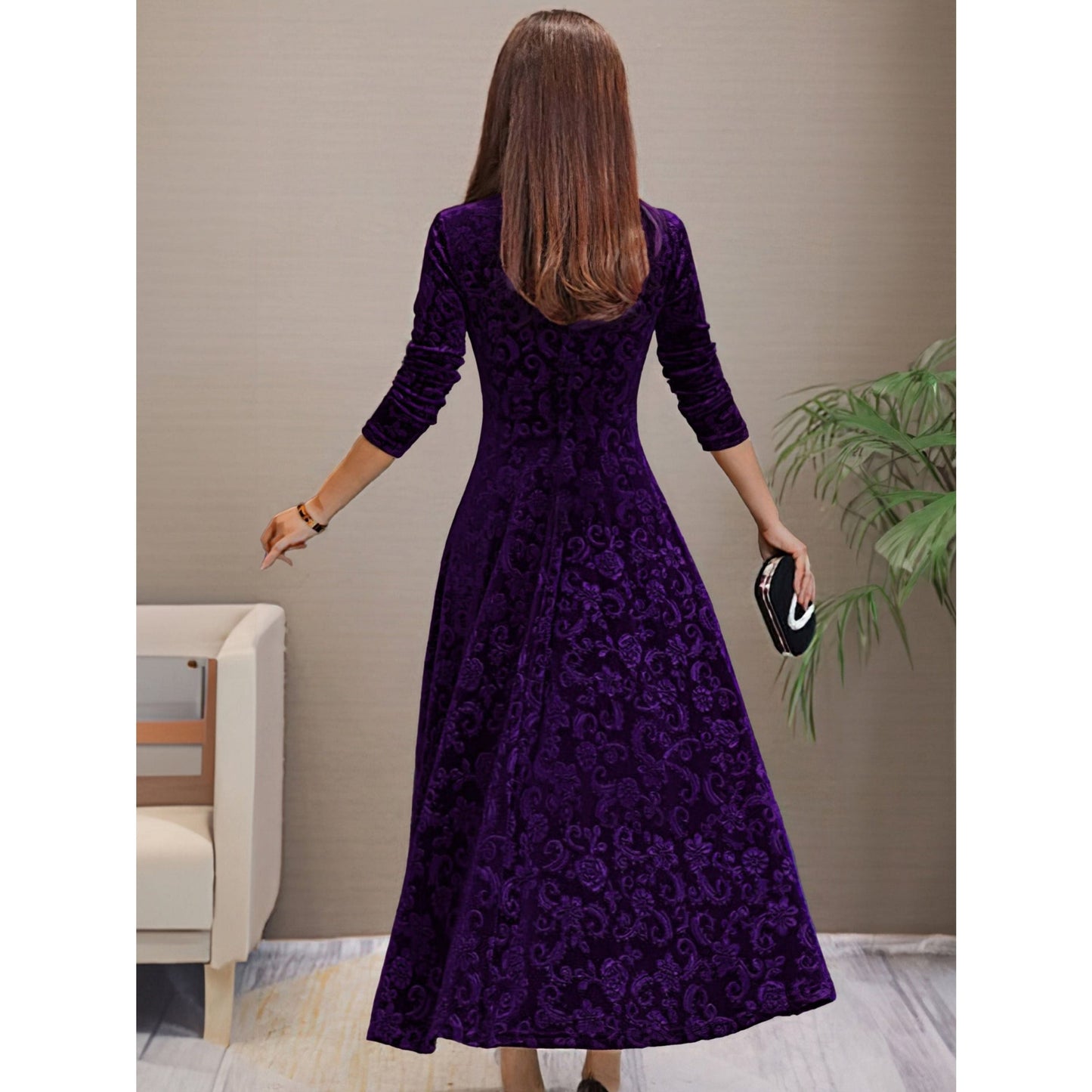 Gracefully Styled Dress for Any Occasion