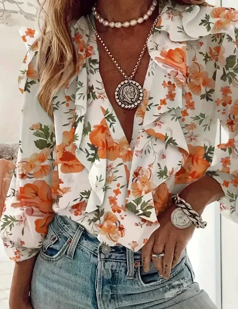 Well Tailored Blouse with a Graceful Silhouette